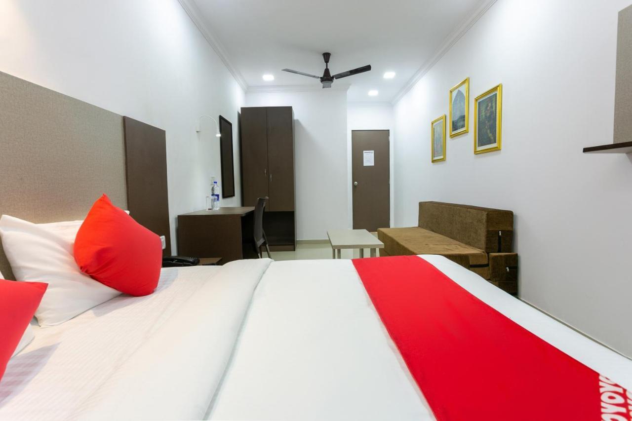 Collection O 74412 Ardaas Residency Hotell Mumbai Eksteriør bilde